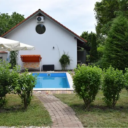 Apartment- Andrew 2 *